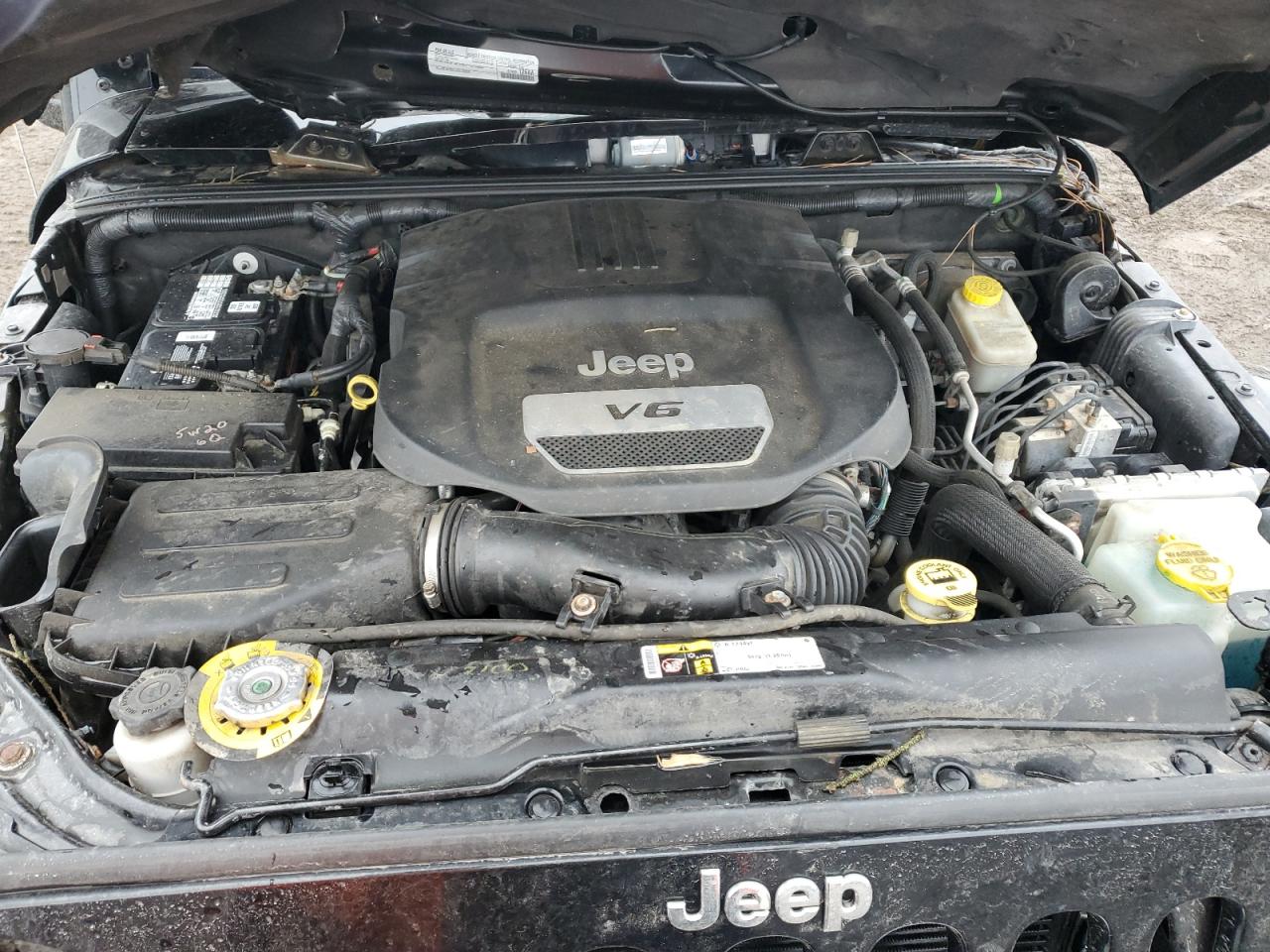 2015 Jeep Wrangler VIN 1C4BJWEG2FL760811 Copart auction photo, front end / undercarriage damage thumbnail 13