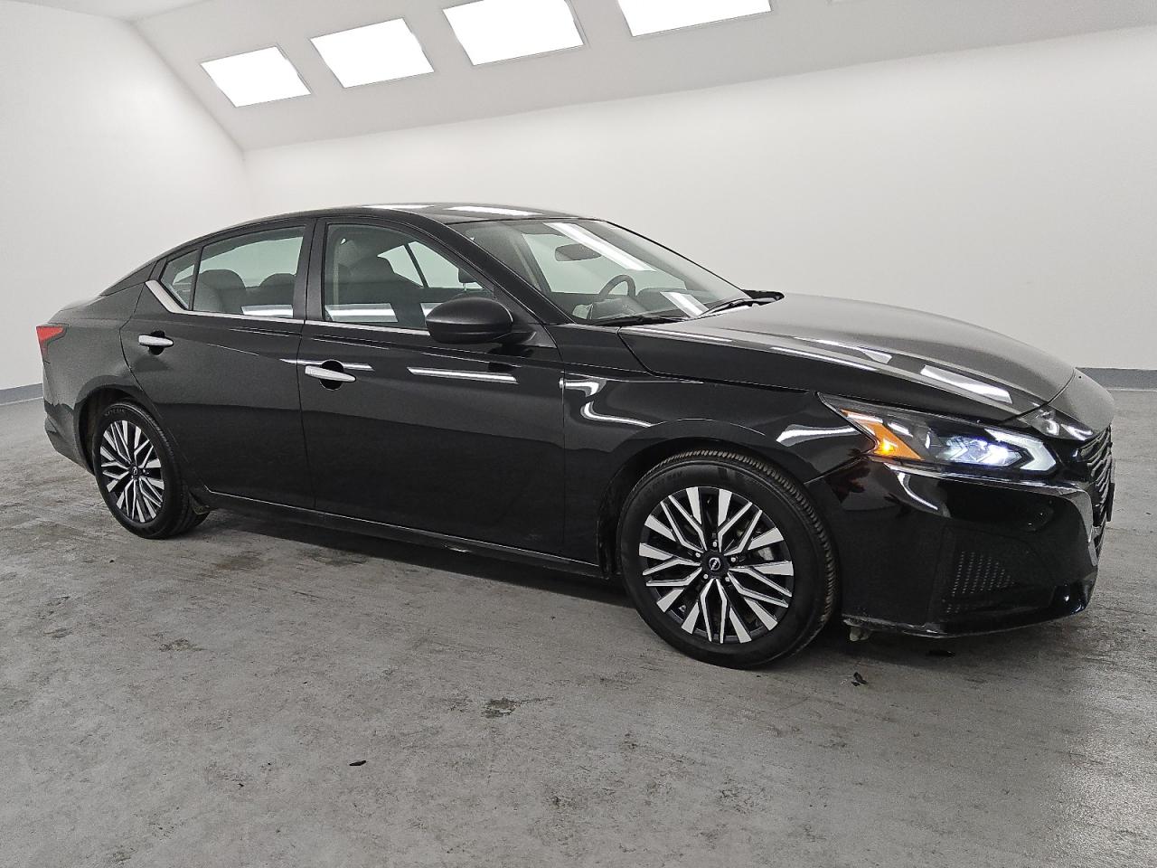 2024 Nissan Altima VIN 1N4BL4DVXRN390091 Copart auction photo, front end damage thumbnail 4