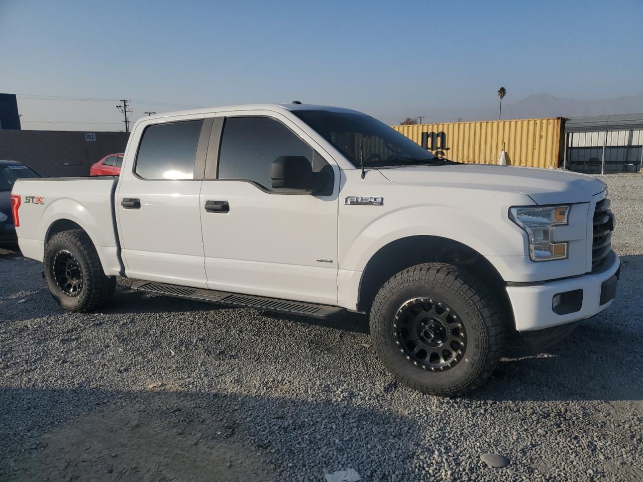 2017 Ford F-150 VIN 1FTEW1CP5HFA10860 Copart auction photo, rear end / side damage thumbnail 4