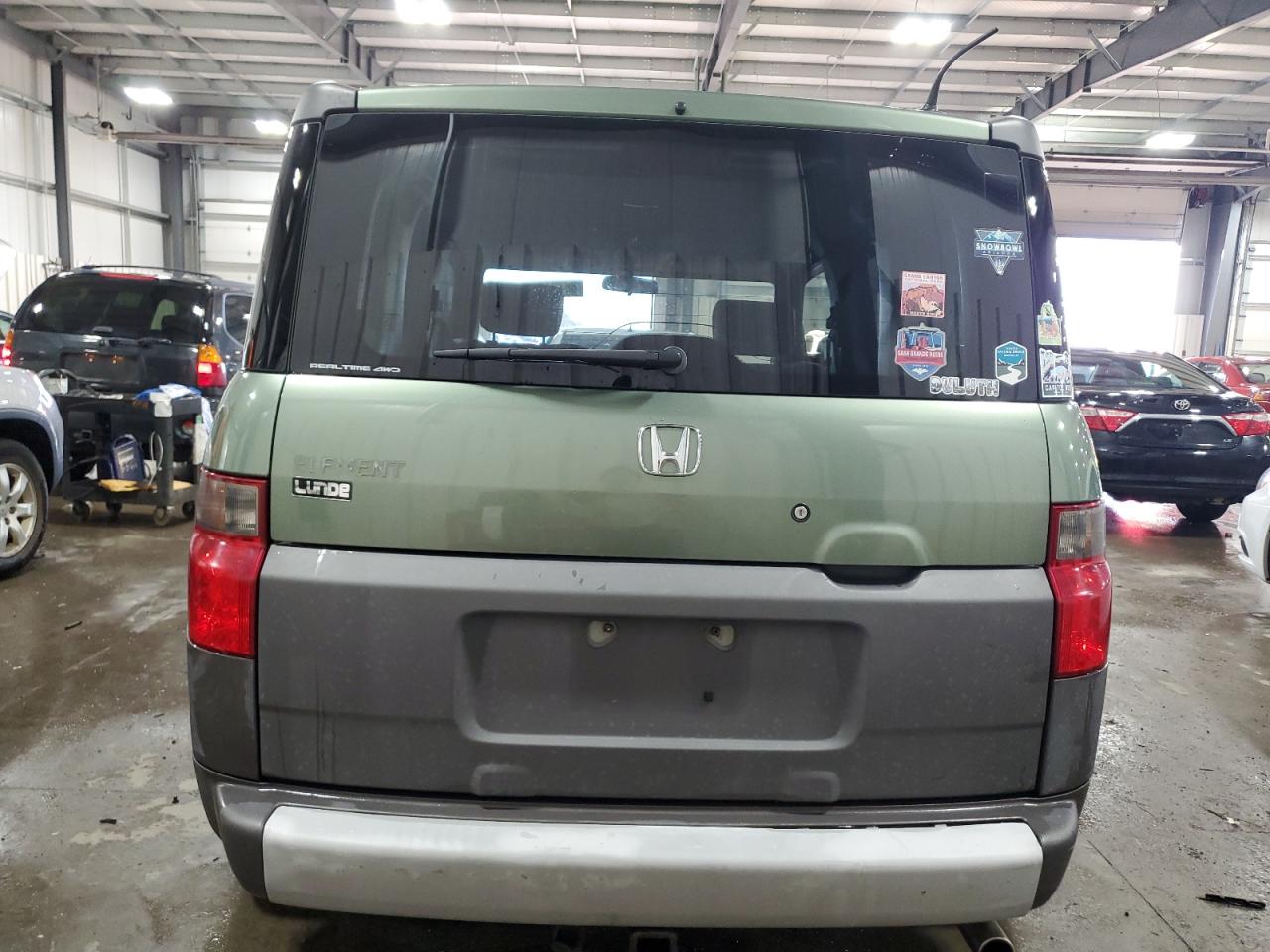 2005 Honda Element VIN 5J6YH28665L006806 Copart auction photo, front end / side damage thumbnail 6