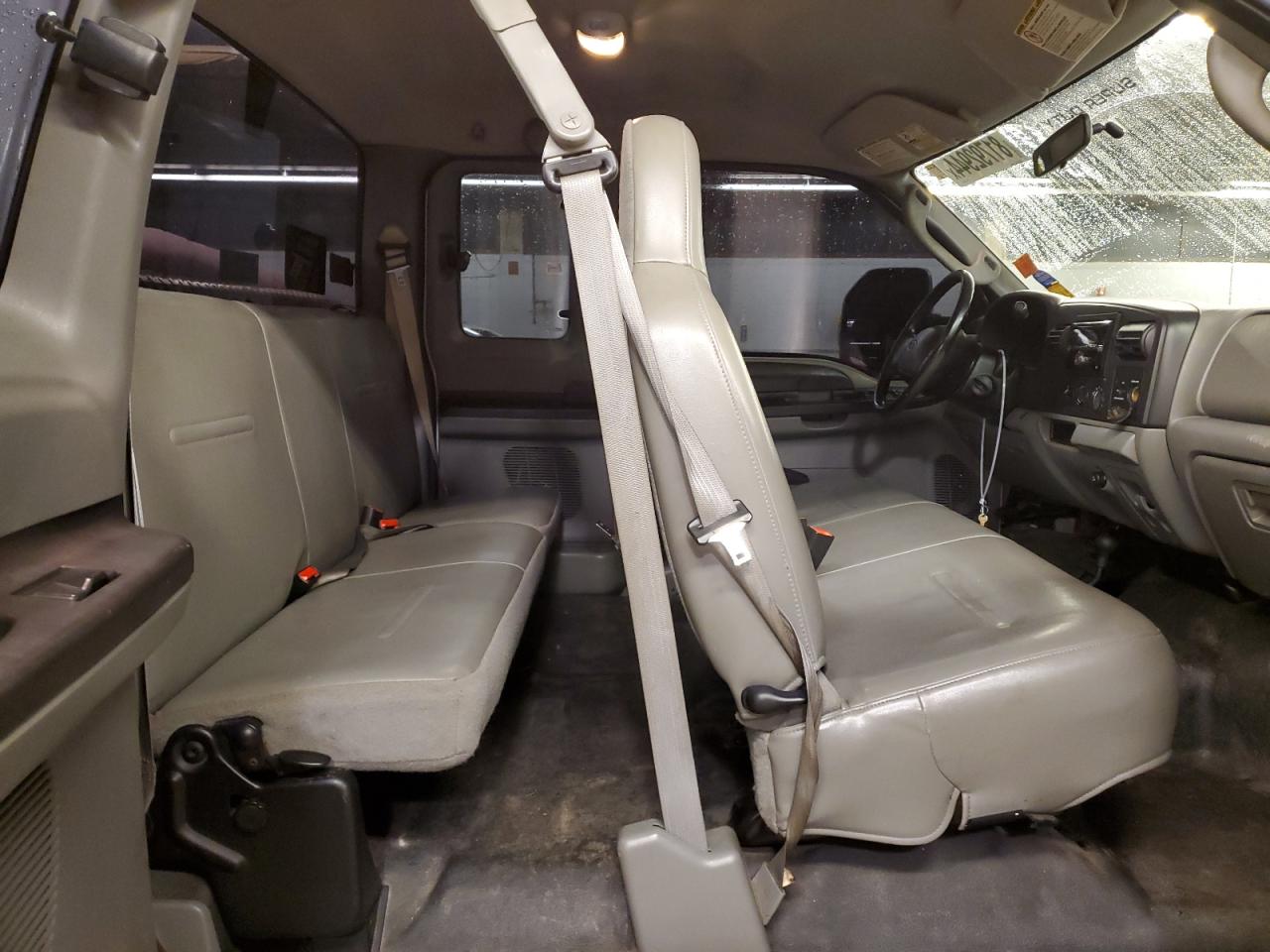 2005 Ford F250 VIN 1FTSX21535ED36326 Copart auction photo, normal wear / undercarriage damage thumbnail 10