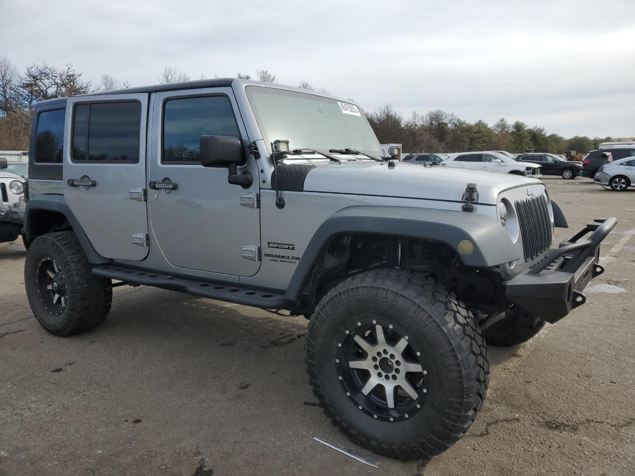 2017 Jeep Wrangler VIN 1C4HJWDG5HL508209 Copart auction photo, stripped / minor dent/scratches damage thumbnail 4