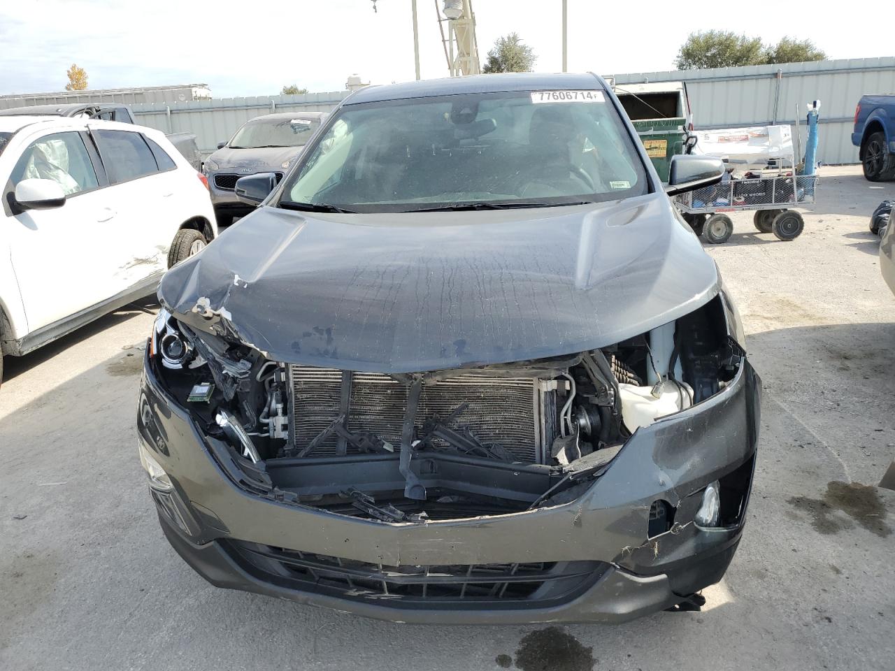 2020 Chevrolet Equinox VIN 2GNAXTEV7L6259030 Copart auction photo, front end / mechanical damage thumbnail 5