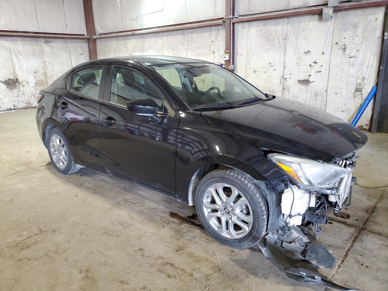 2017 Toyota Yaris VIN 3MYDLBYV6HY179717 Copart auction photo, front end / undercarriage damage thumbnail 4