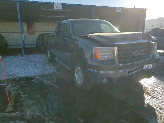 2008 GMC Sierra VIN 1GTHK29K18E137766 Copart auction photo, front end / rear end damage thumbnail 11