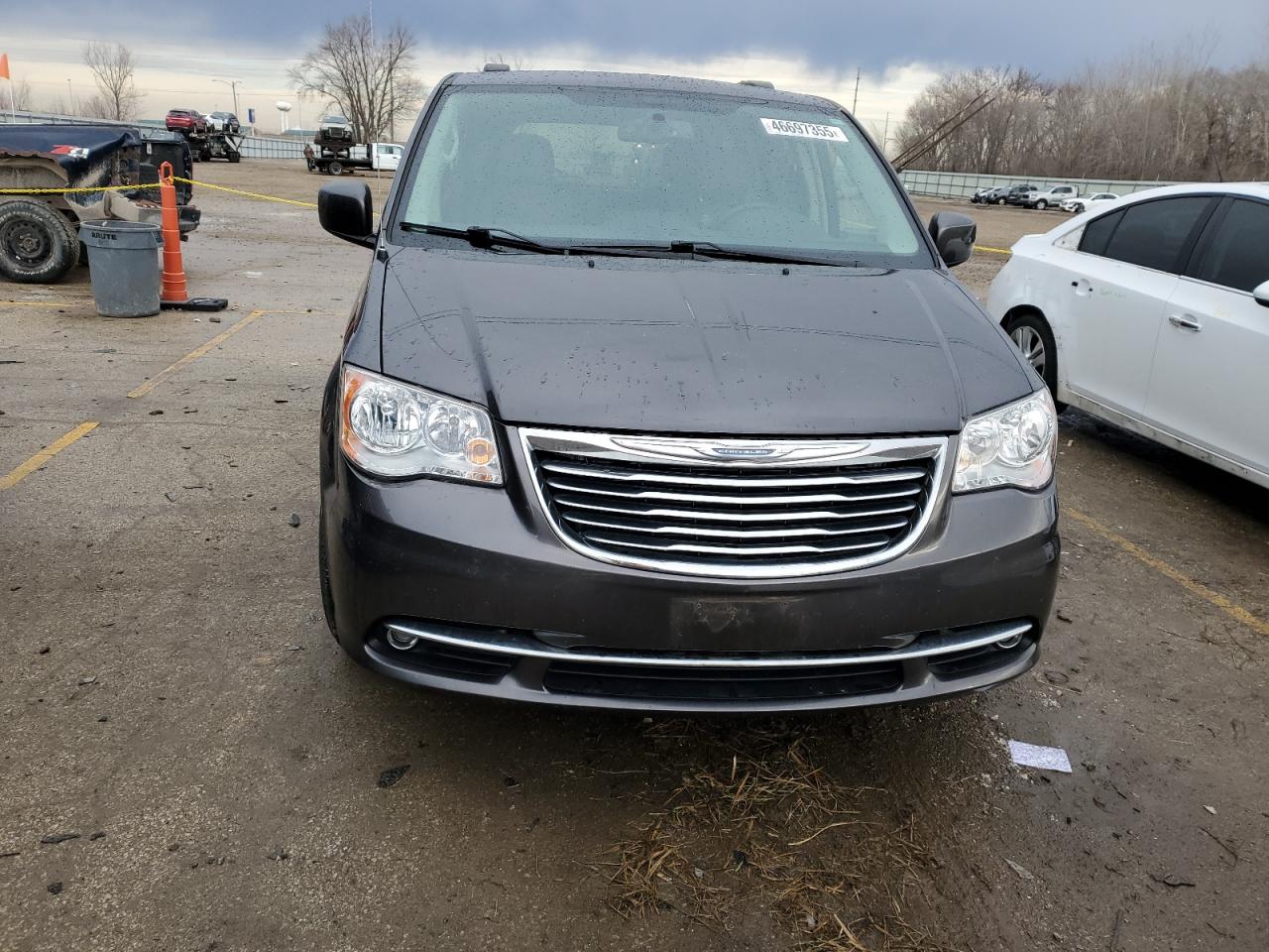 2015 Chrysler Town & Country VIN 2C4RC1BG8FR514613 Copart auction photo, rear end damage thumbnail 5