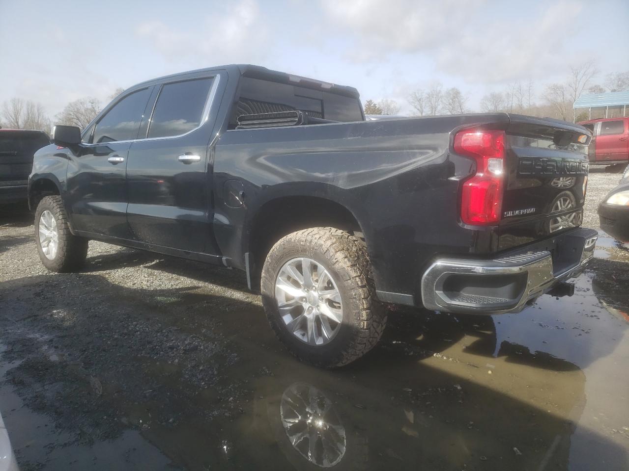 2021 Chevrolet Silverado VIN 3GCUYGET0MG338974 Copart auction photo, front end / side damage thumbnail 2