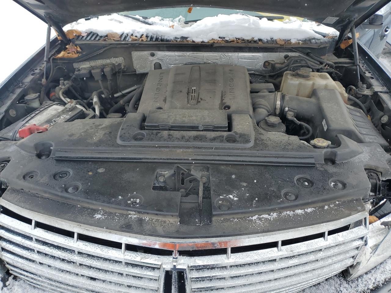 2014 Lincoln Navigator VIN 5LMJJ3J51EEL06284 Copart auction photo, front end / side damage thumbnail 12