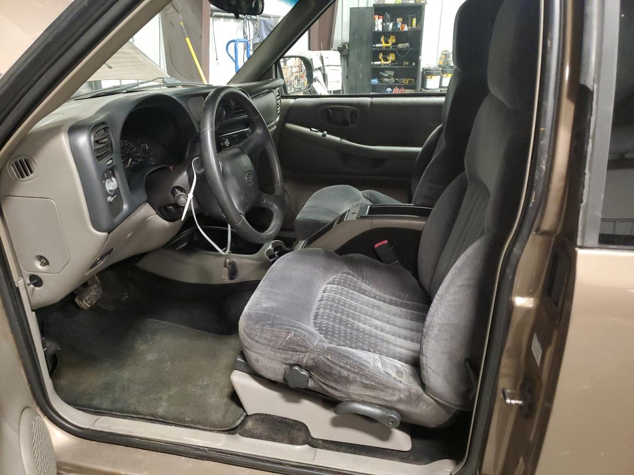 2003 Chevrolet S-10 Pickup VIN 1GCCS19X338234927 Copart auction photo, rear end damage thumbnail 7
