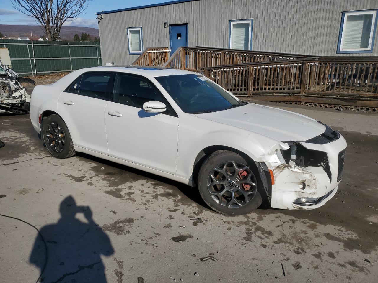 2016 Chrysler 300 VIN 2C3CCAGG6GH161976 Copart auction photo, front end damage thumbnail 4