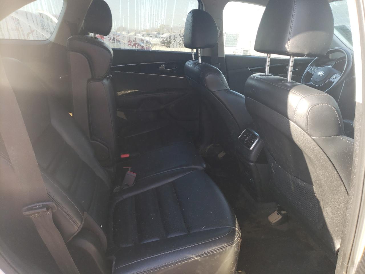 2019 KIA Sorento VIN 5XYPH4A51KG463223 Copart auction photo, water/flood damage thumbnail 11