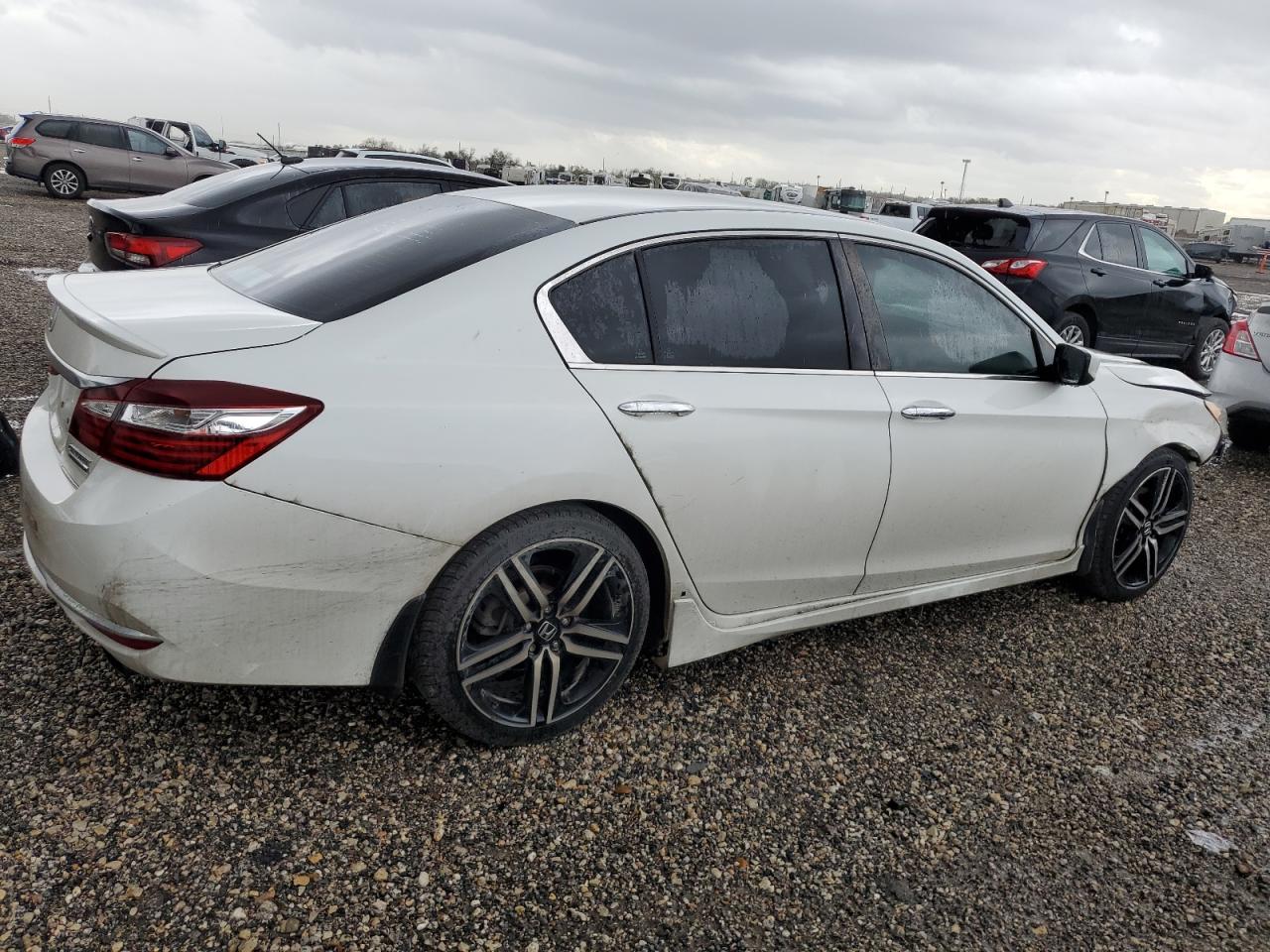 2017 Honda Accord VIN 1HGCR2F19HA221862 Copart auction photo, front end / side damage thumbnail 3