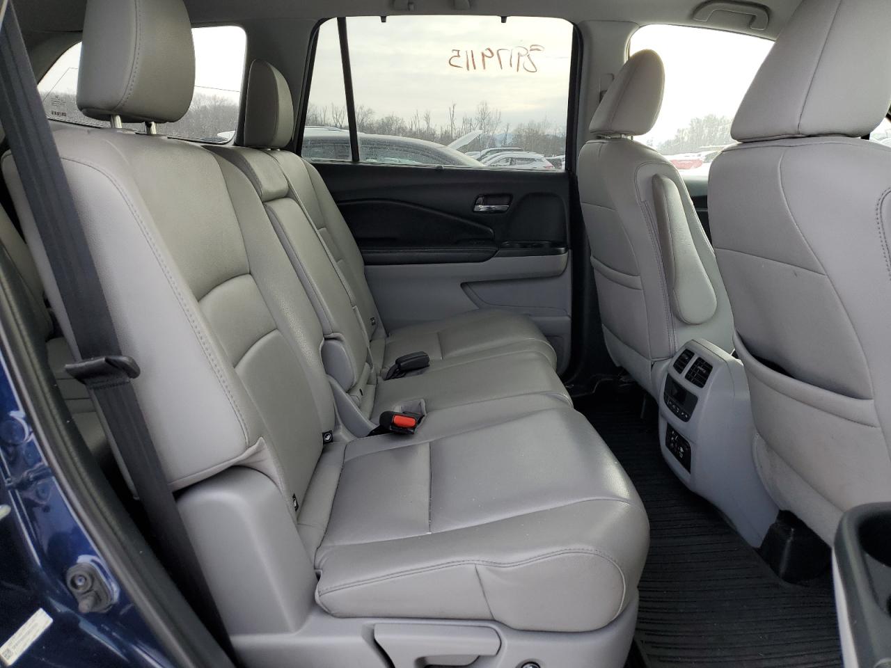 2016 Honda Pilot VIN 5FNYF6H97GB014755 Copart auction photo, minor dent/scratches damage thumbnail 11
