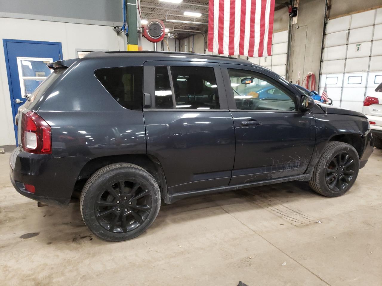 2015 Jeep Compass VIN 1C4NJCBAXFD198467 Copart auction photo, front end / minor dent/scratches damage thumbnail 3