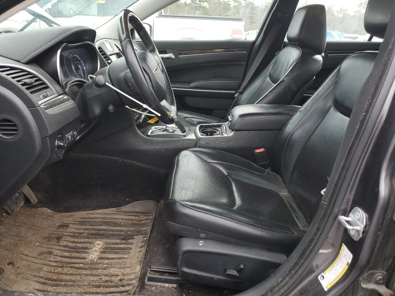 2018 Chrysler 300 VIN 2C3CCAKG6JH302222 Copart auction photo, front end / side damage thumbnail 7