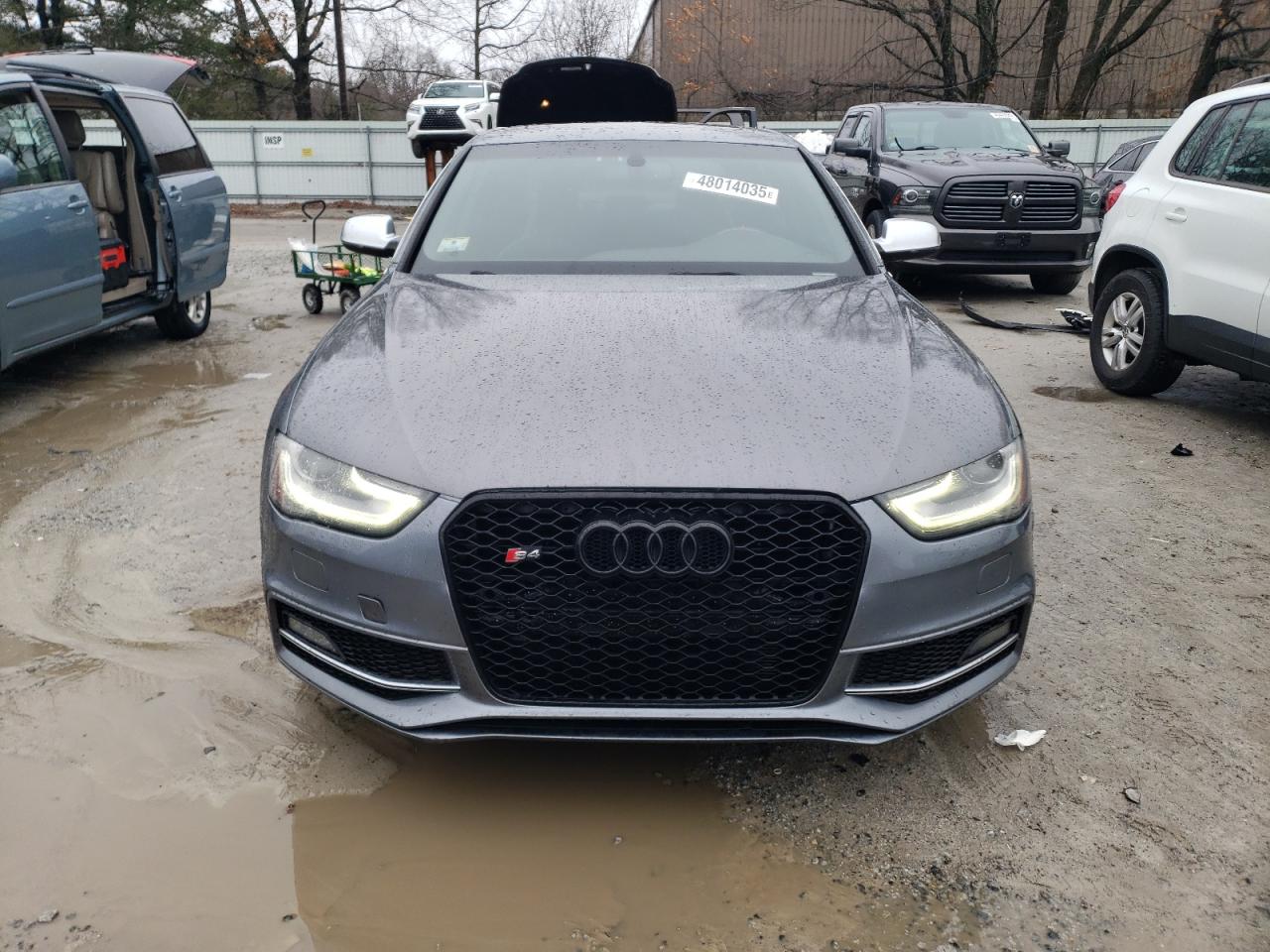 2014 Audi RS4 VIN WAUBGAFL9EA023531 Copart auction photo, water/flood / minor dent/scratches damage thumbnail 5