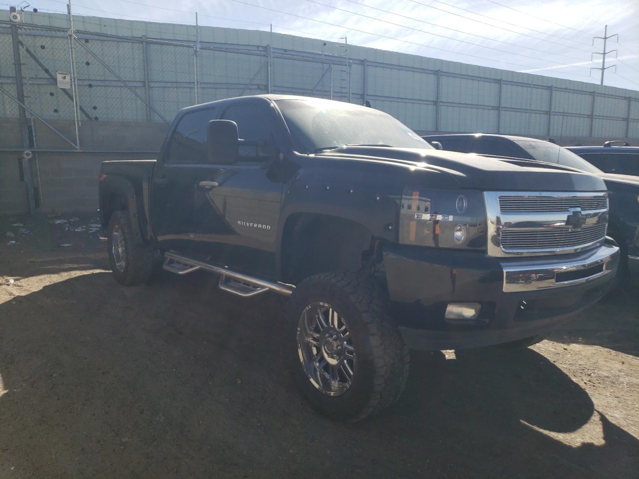 2011 Chevrolet Silverado VIN 3GCPKSE34BG195039 Copart auction photo, side damage thumbnail 4