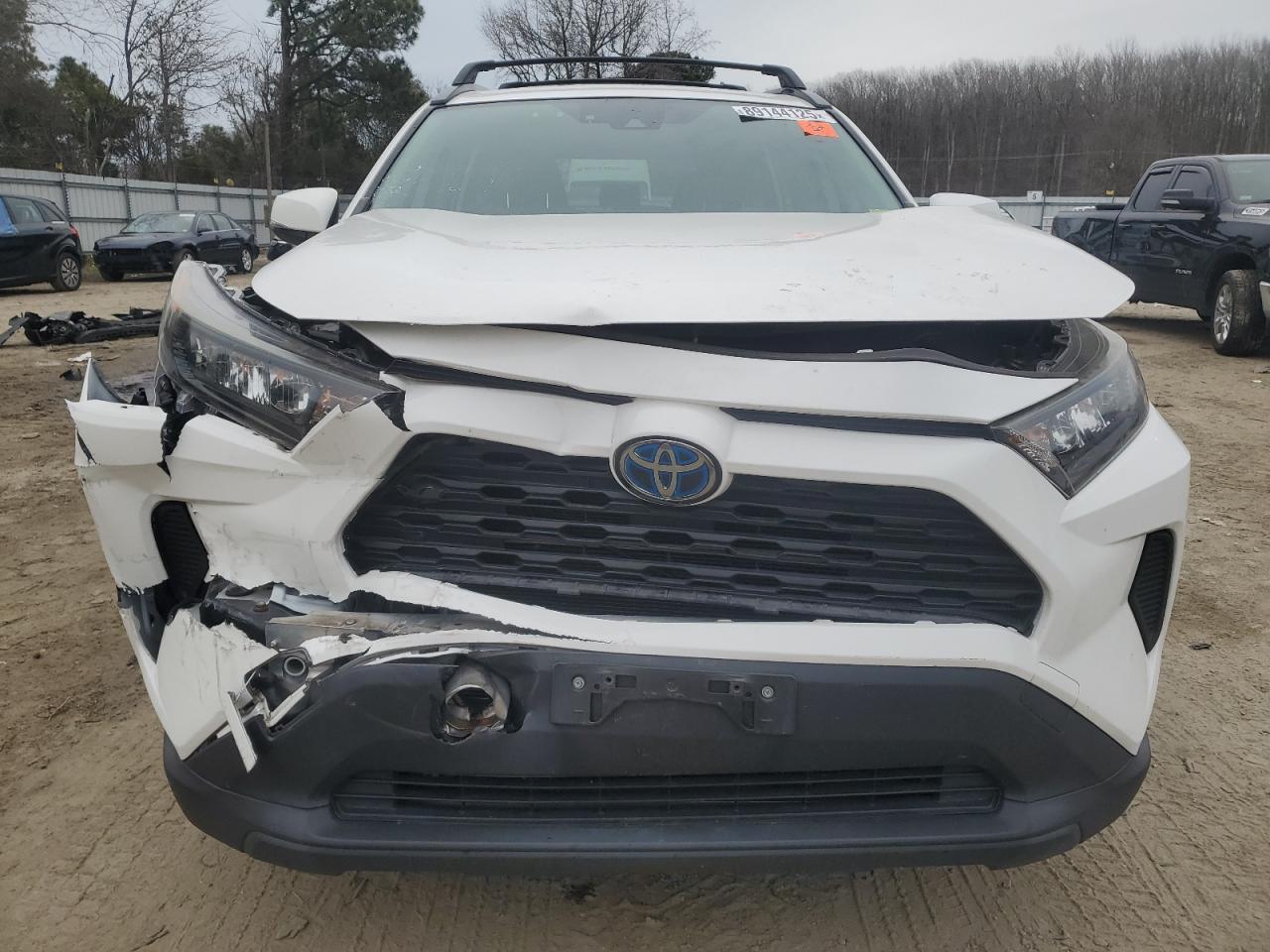 2019 Toyota RAV 4 VIN JTMMWRFV8KD013680 Copart auction photo, front end damage thumbnail 5
