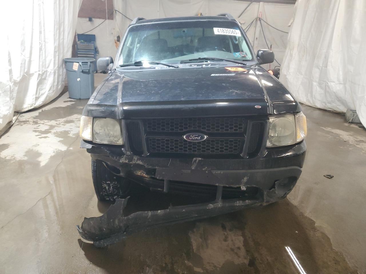 2005 Ford Explorer VIN 1FMZU77K45UB23632 Copart auction photo, front end / side damage thumbnail 5