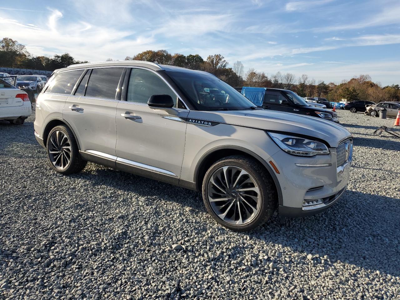 2020 Lincoln Aviator VIN 5LM5J7XC6LGL19435 Copart auction photo, rear end / top/roof damage thumbnail 4