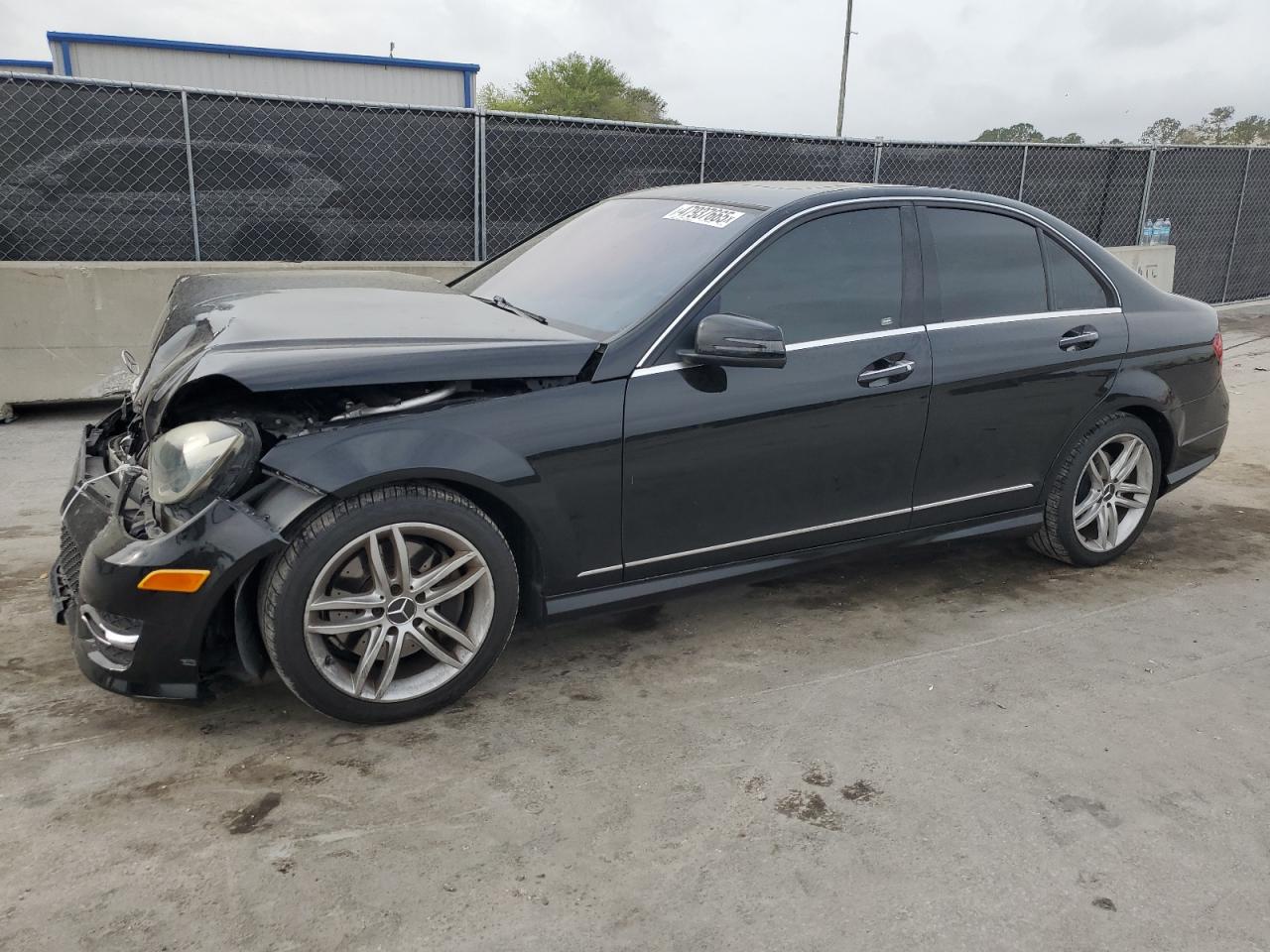 2014 Mercedes-Benz C-klasse VIN WDDGF8AB2EA892349
