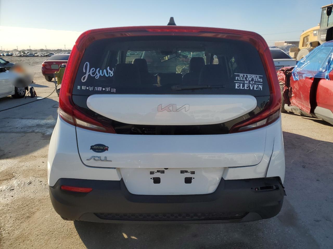 2022 KIA Soul VIN KNDJ23AU9N7165979 Copart auction photo, side / undercarriage damage thumbnail 6