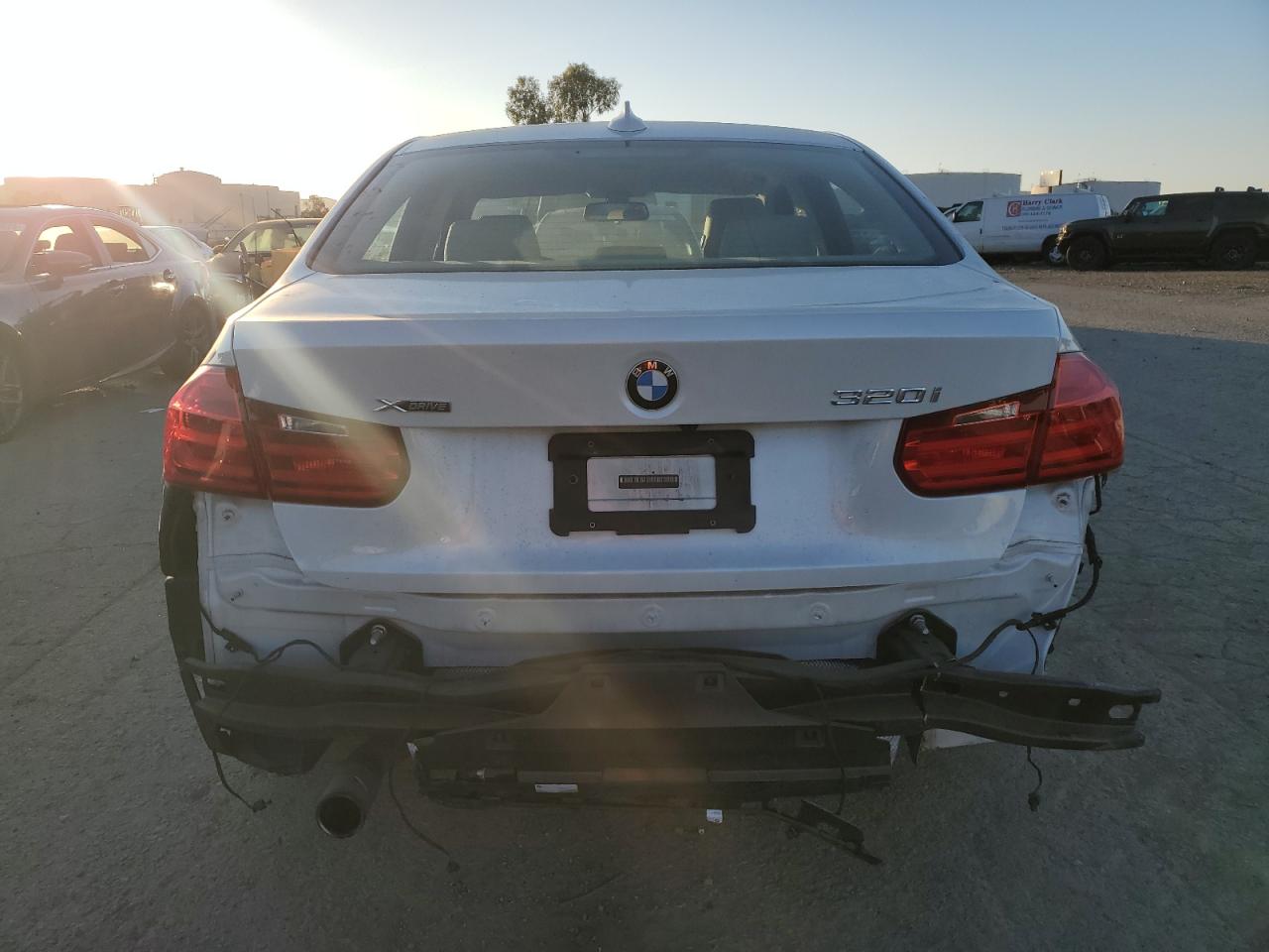 2015 BMW 3er VIN WBA3C3G57FNS74831 Copart auction photo, rear end damage thumbnail 6