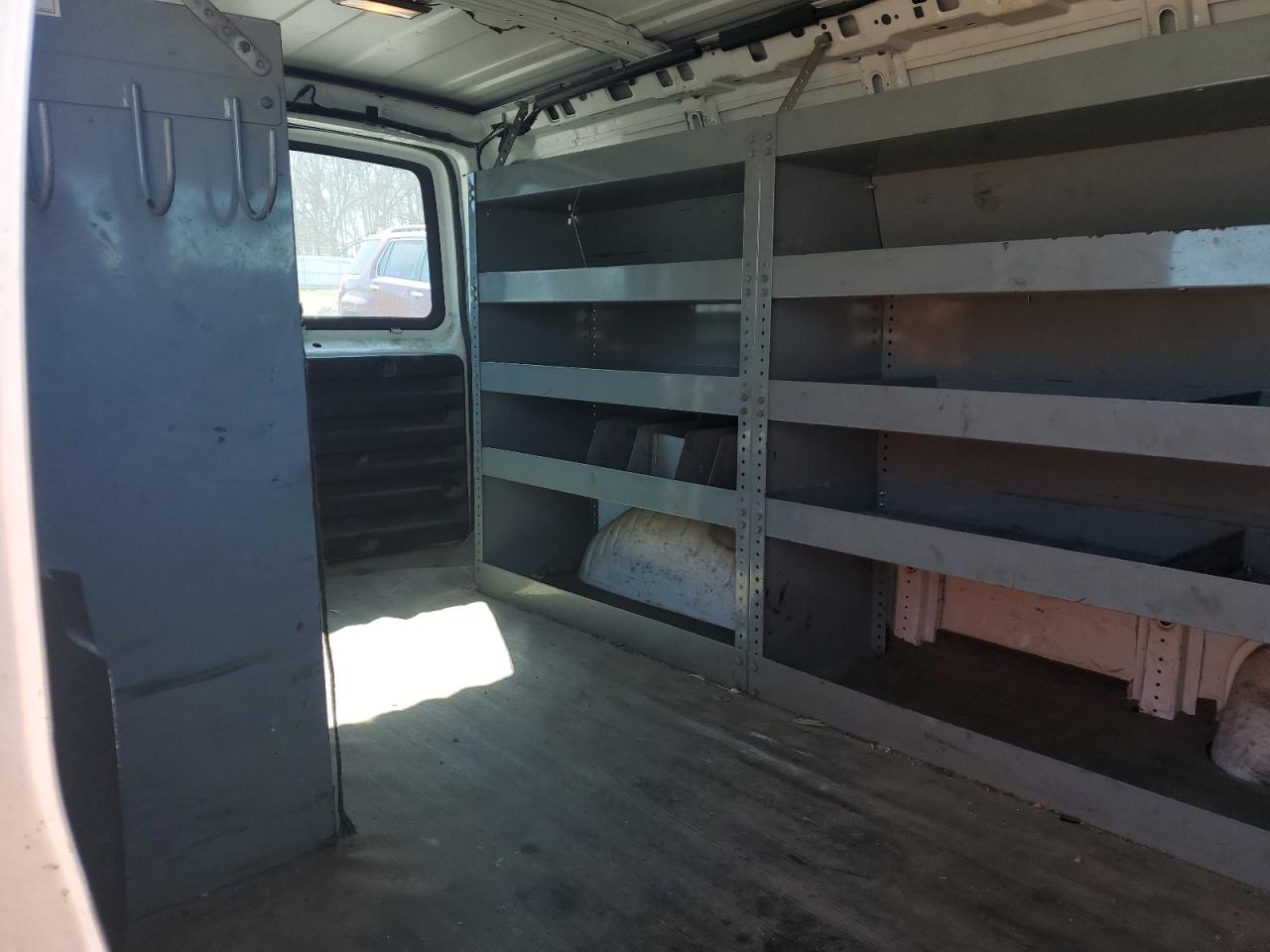 2014 GMC Savana VIN 1GTZ7TCG6E1104331 Copart auction photo, side / rear end damage thumbnail 11