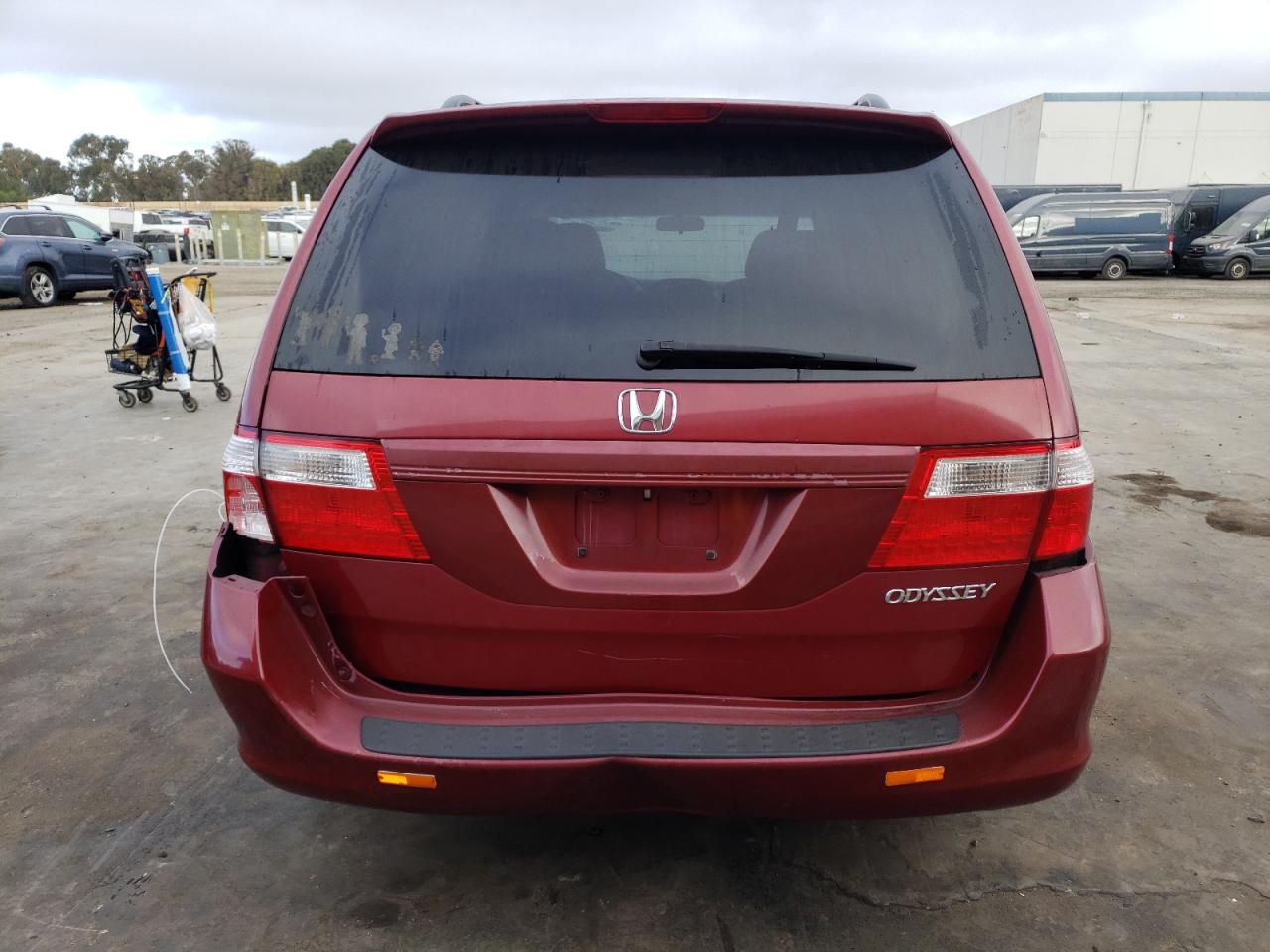 2005 Honda Odyssey VIN 5FNRL38485B410285 Copart auction photo, rear end damage thumbnail 6