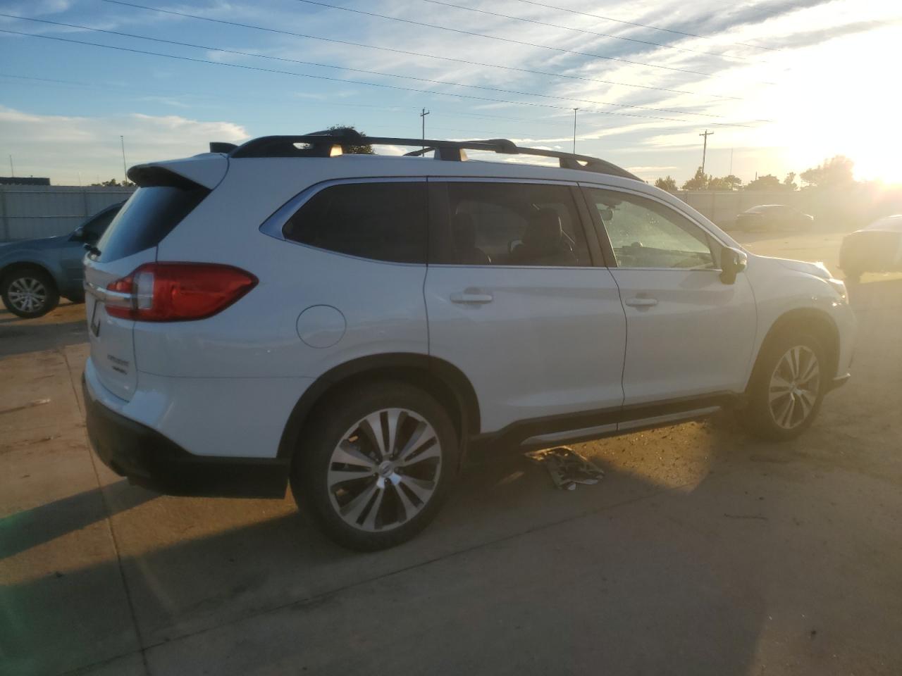2020 Subaru Ascent VIN 4S4WMAPD8L3459112 Copart auction photo, front end / minor dent/scratches damage thumbnail 3