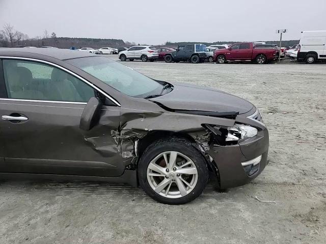 2015 Nissan Altima VIN 1N4AL3AP5FC227819 Copart auction photo, front end / side damage thumbnail 11