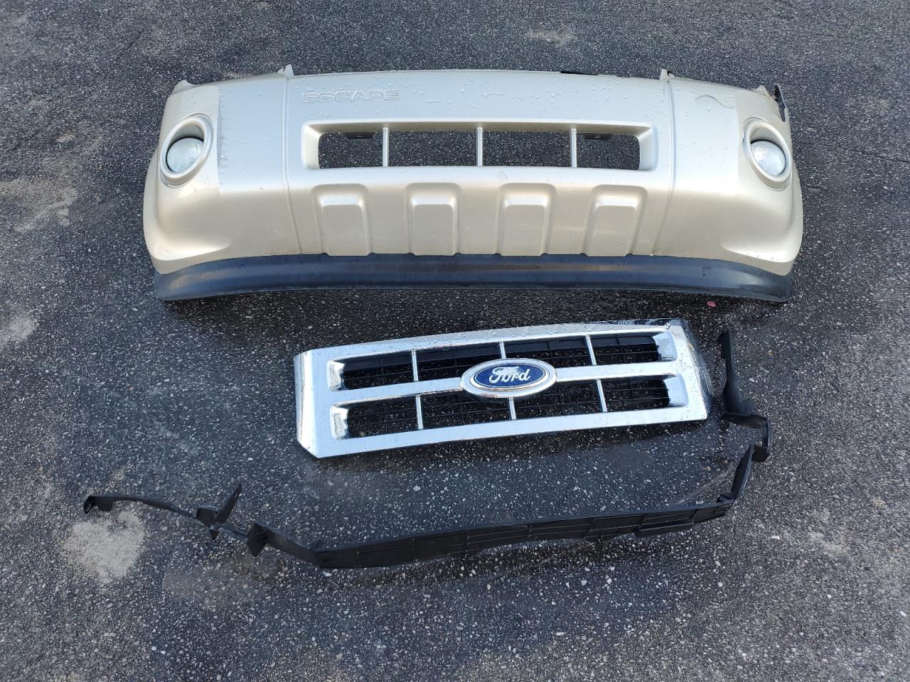 2012 Ford Escape VIN 1FMCU0DG0CKA98430 Copart auction photo, front end / side damage thumbnail 13