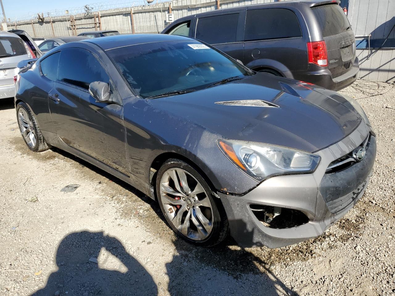 2013 Hyundai Genesis VIN KMHHU6KJ8DU083980 Copart auction photo, stripped damage thumbnail 4