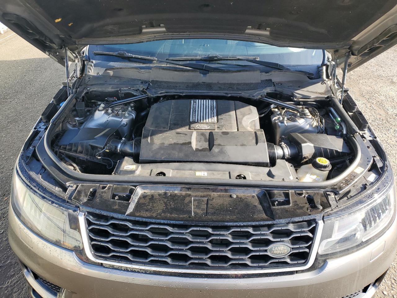 2018 Land Rover Range Rover VIN SALWR2RV1JA698701 Copart auction photo, mechanical / minor dent/scratches damage thumbnail 12