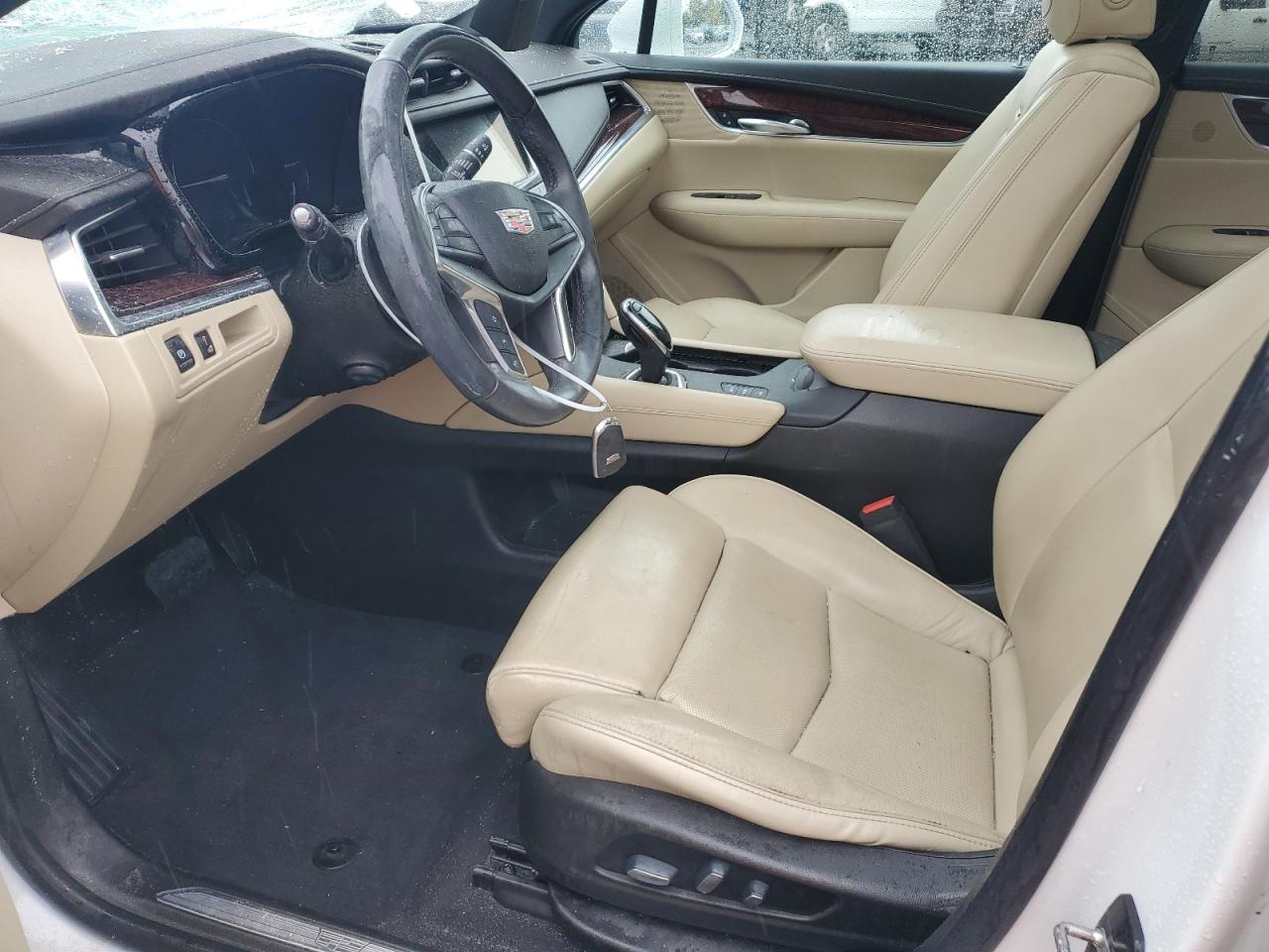 2017 Cadillac XT5 VIN 1GYKNDRS8HZ268415 Copart auction photo, front end / side damage thumbnail 7