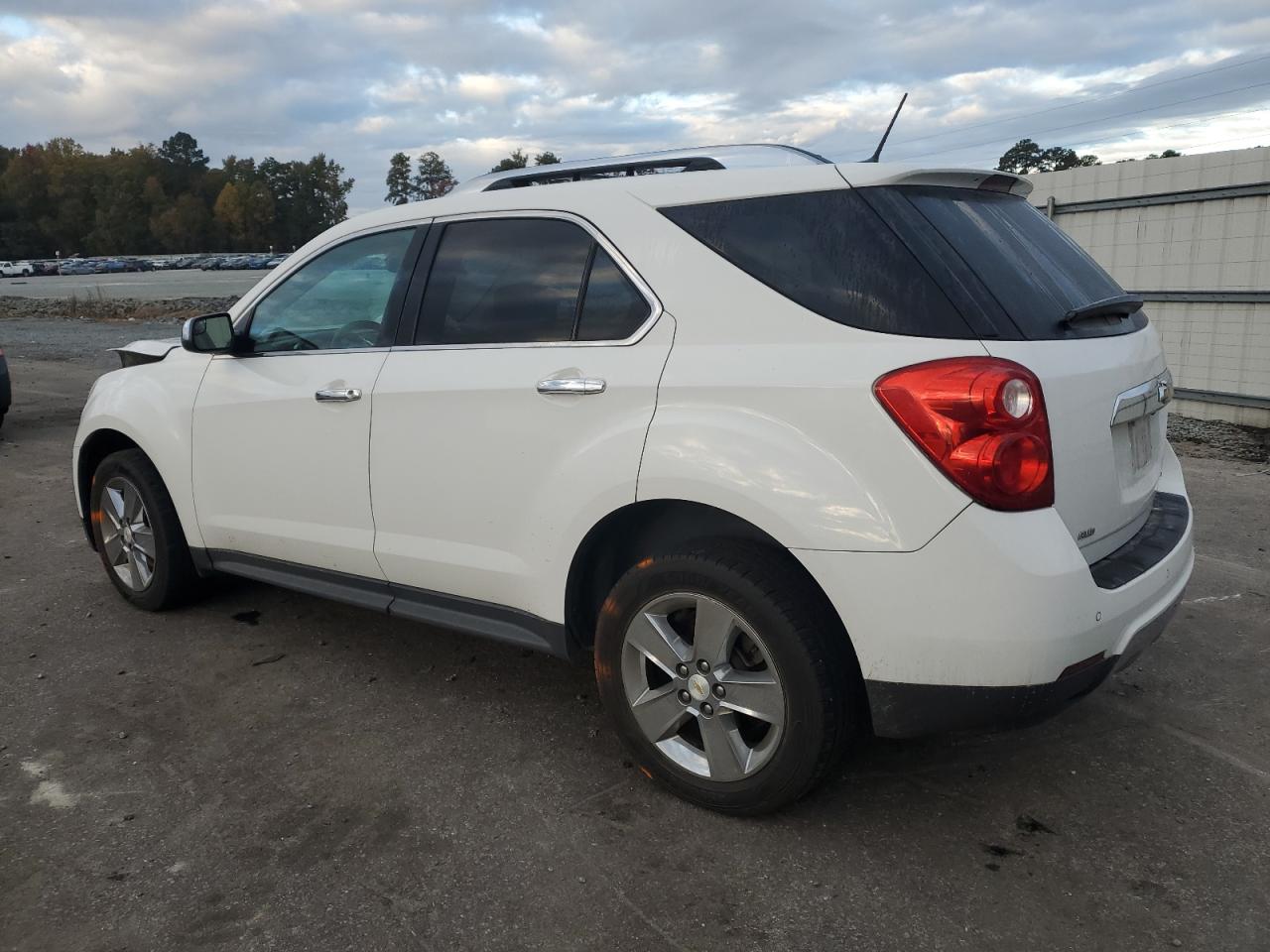 2013 Chevrolet Equinox VIN 2GNFLGEK7D6230952 Copart auction photo, front end / undercarriage damage thumbnail 2