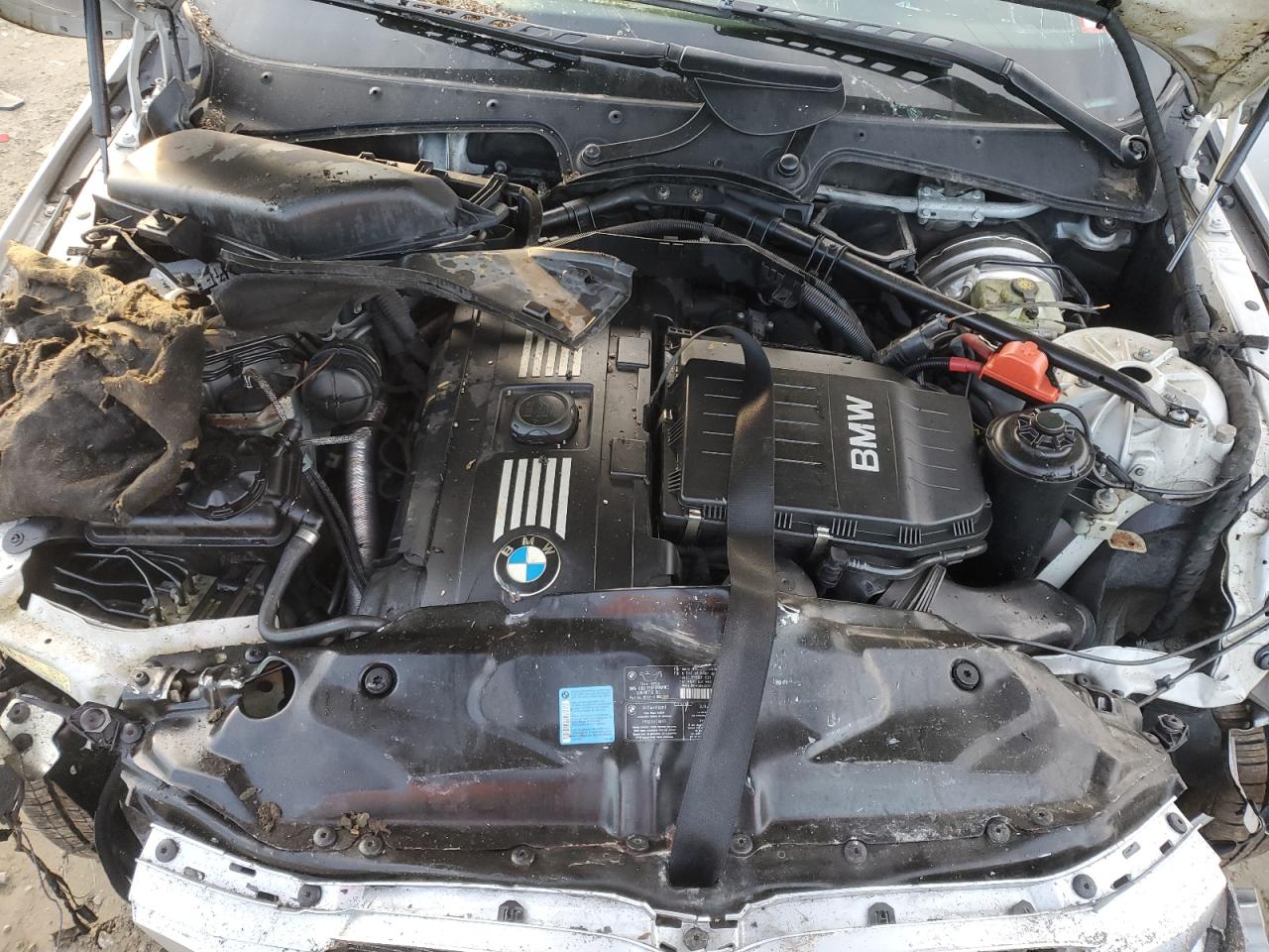2008 BMW 5er VIN WBANV93598CW56997 Copart auction photo, all over damage thumbnail 12