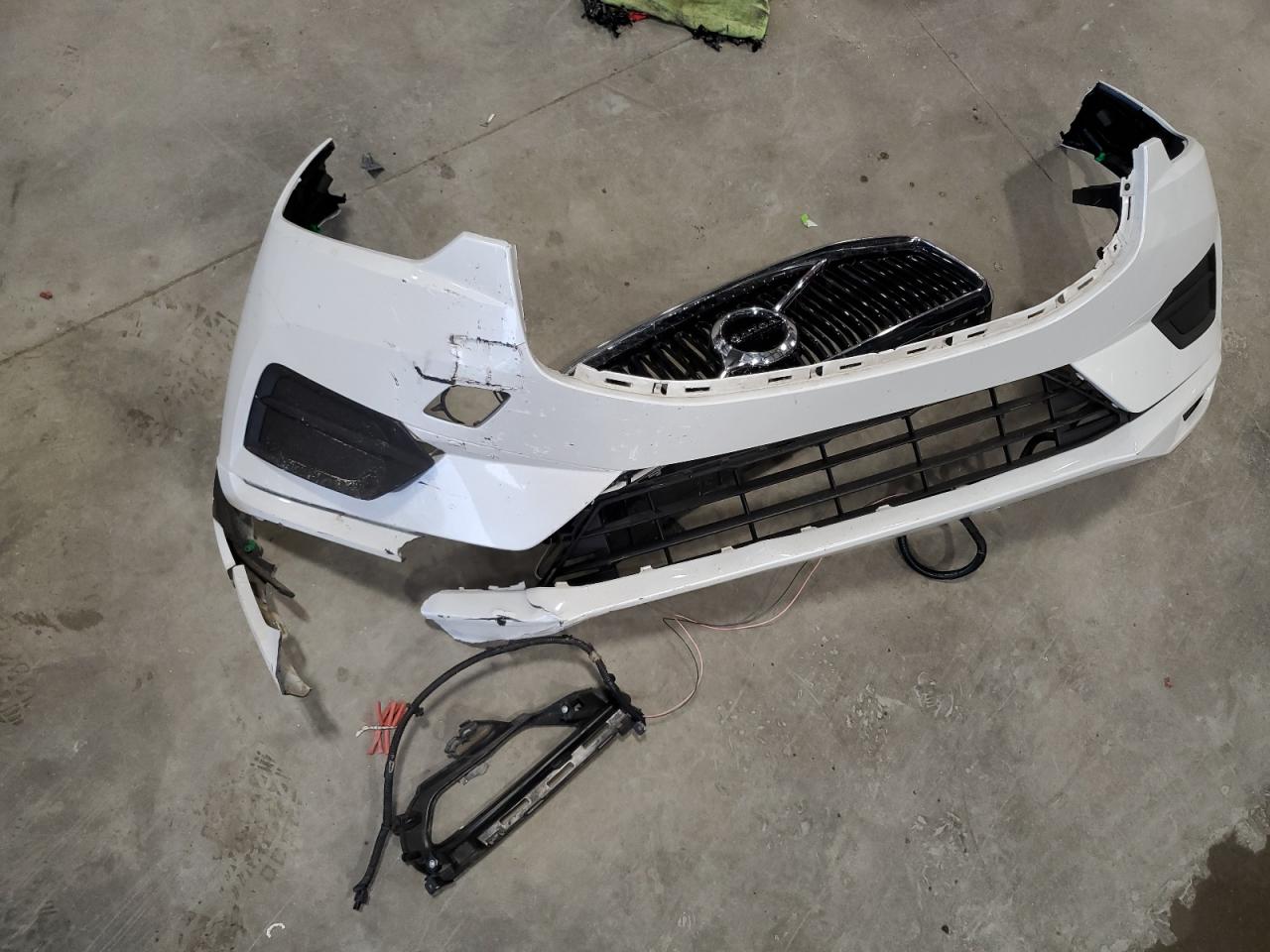 2021 Volvo XC60 VIN YV4102DK7M1819029 Copart auction photo, front end / mechanical damage thumbnail 13