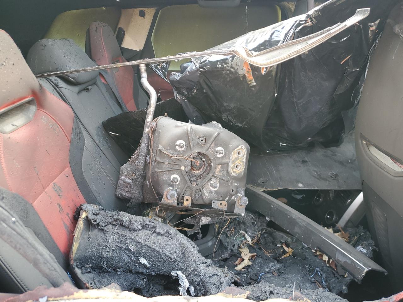 2019 Land Rover Range Rover VIN SALWZ2SE0KA843965 Copart auction photo, burn - engine / burn - interior damage thumbnail 11