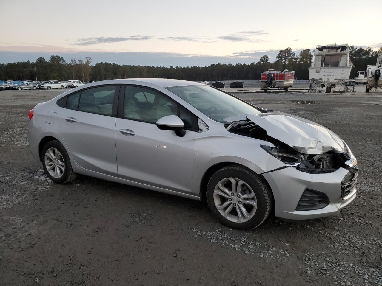 2019 Chevrolet Cruze VIN 1G1BC5SM6K7128890 Copart auction photo, front end damage thumbnail 4