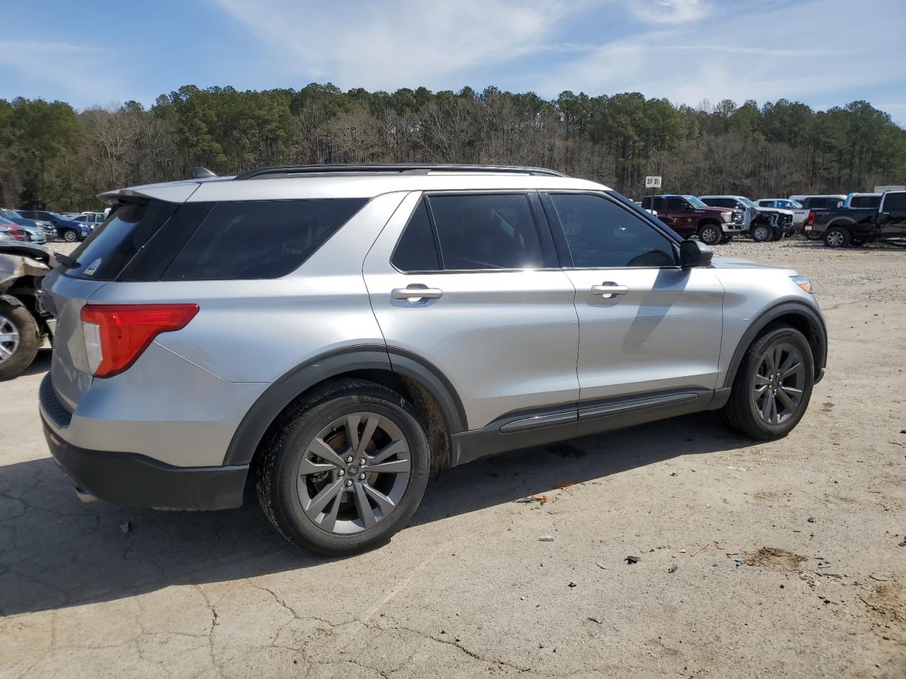 2021 Ford Explorer VIN 1FMSK7DH6MGB93114 Copart auction photo, undercarriage / front end damage thumbnail 3