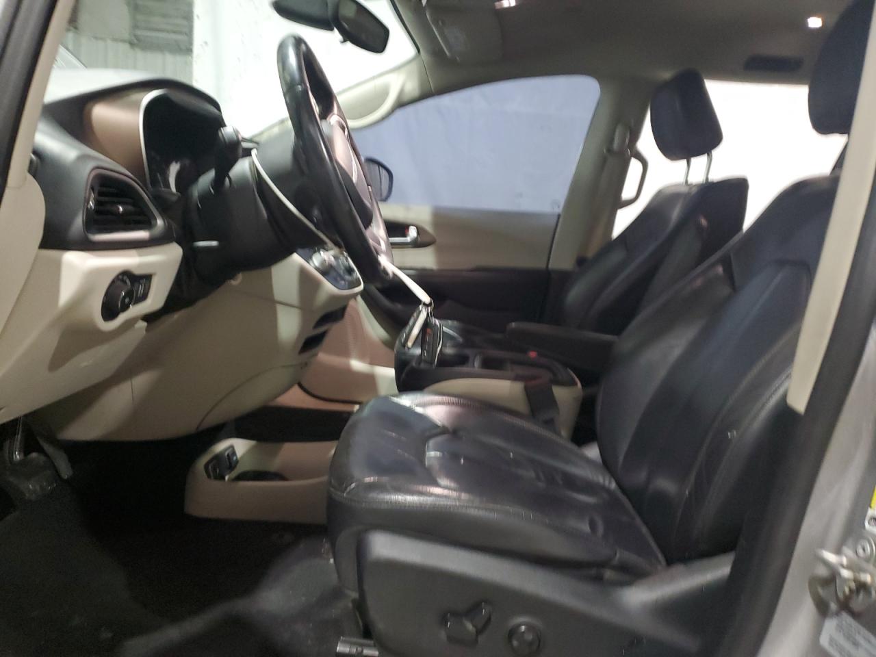 2017 Chrysler Pacifica VIN 2C4RC1BG9HR764817 Copart auction photo, front end damage thumbnail 7