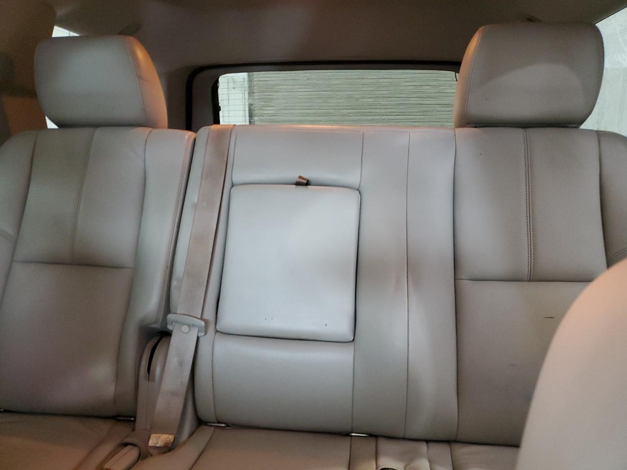 2011 Chevrolet Tahoe VIN 1GNSKBE03BR111378 Copart auction photo, front end / minor dent/scratches damage thumbnail 10