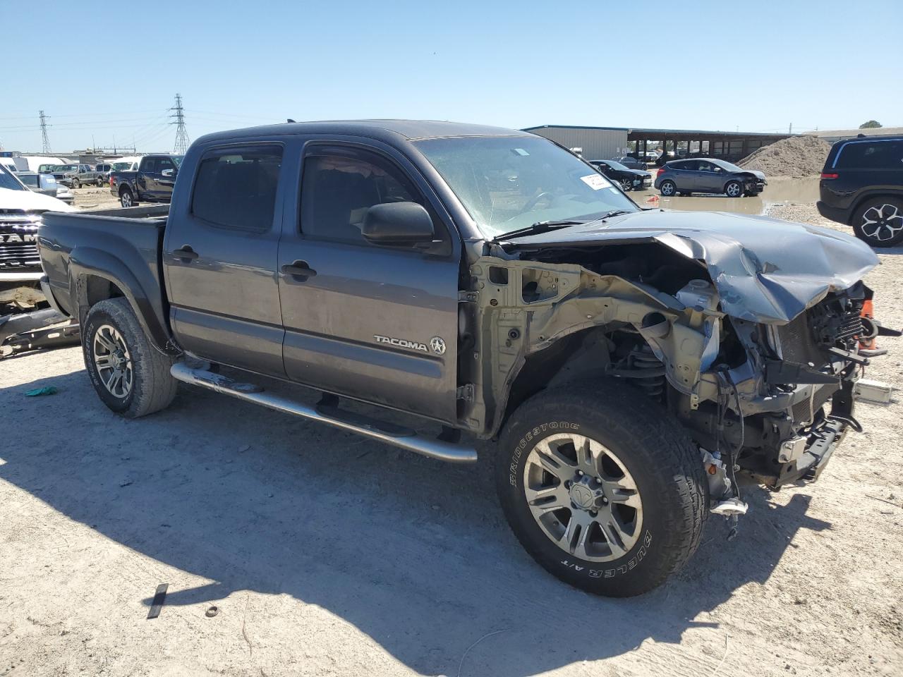2015 Toyota Tacoma VIN 5TFJU4GN3FX080671 Copart auction photo, front end / minor dent/scratches damage thumbnail 4