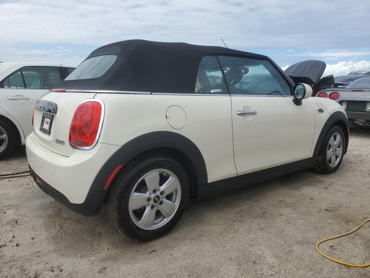 2017 MINI Cooper VIN WMWWG5C38H3C99627 Copart auction photo, water/flood damage thumbnail 3