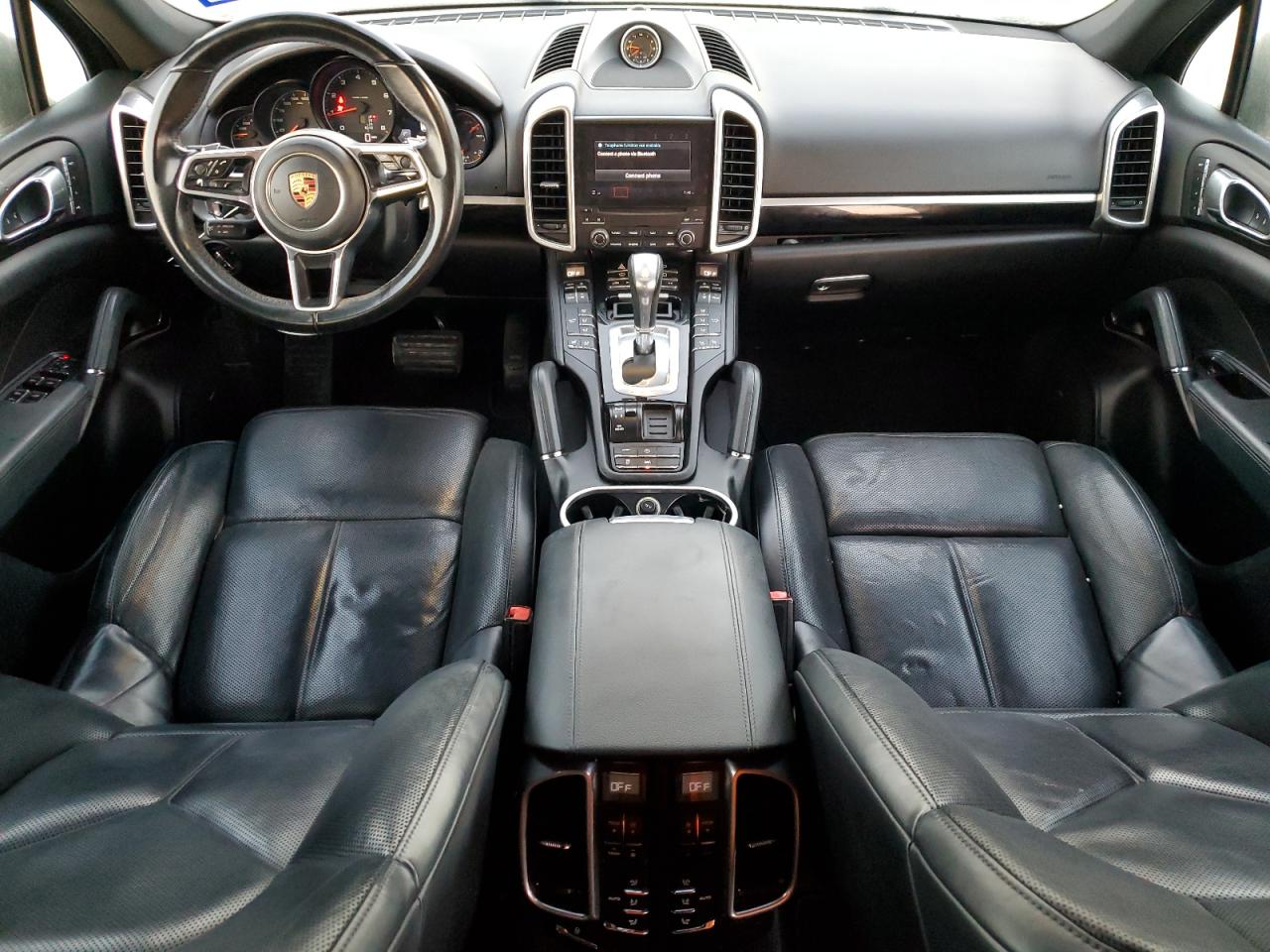 2017 Porsche Cayenne VIN WP1AA2A23HKA80373 Copart auction photo, rear end / minor dent/scratches damage thumbnail 8