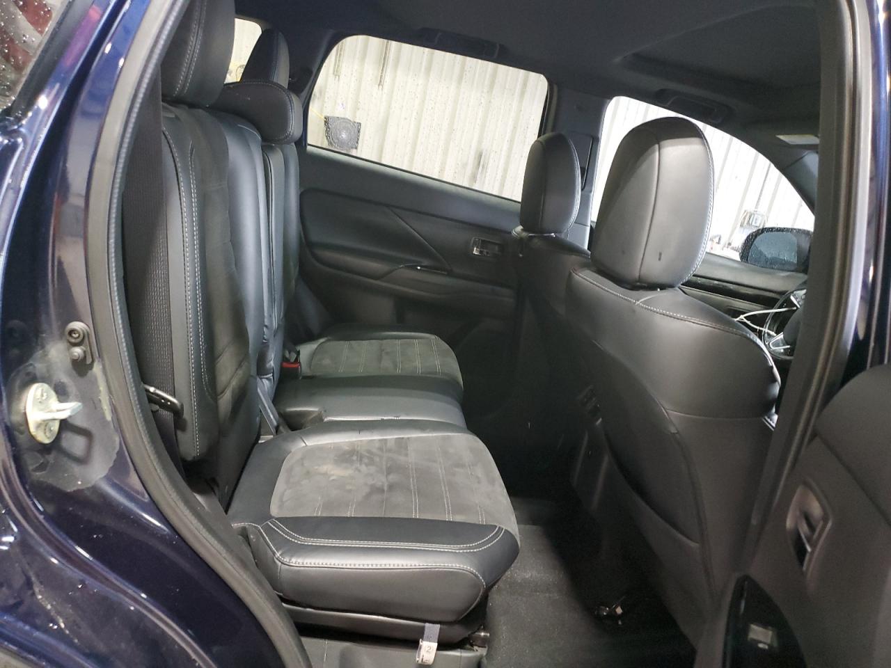 2019 Mitsubishi Outlander VIN JA4AZ3A34KZ053359 Copart auction photo, front end / side damage thumbnail 11