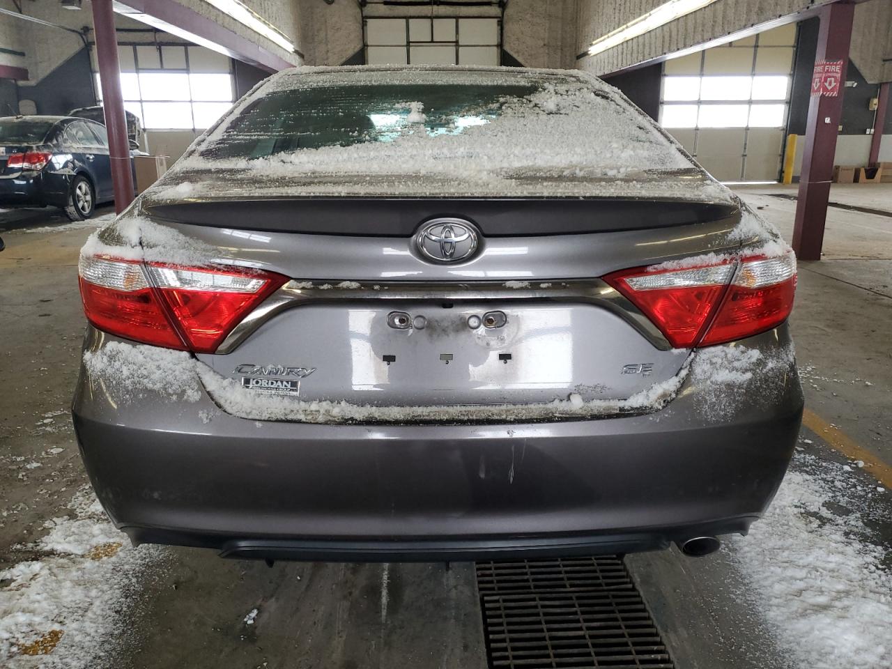 2017 Toyota Camry VIN 4T1BF1FK6HU432419 Copart auction photo, front end damage thumbnail 6