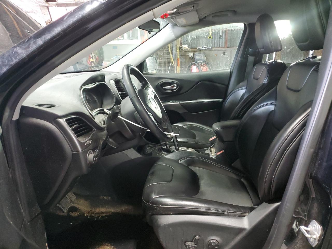 2019 Jeep Grand Cherokee VIN 1C4PJMLB9KD426569 Copart auction photo, rear end damage thumbnail 7