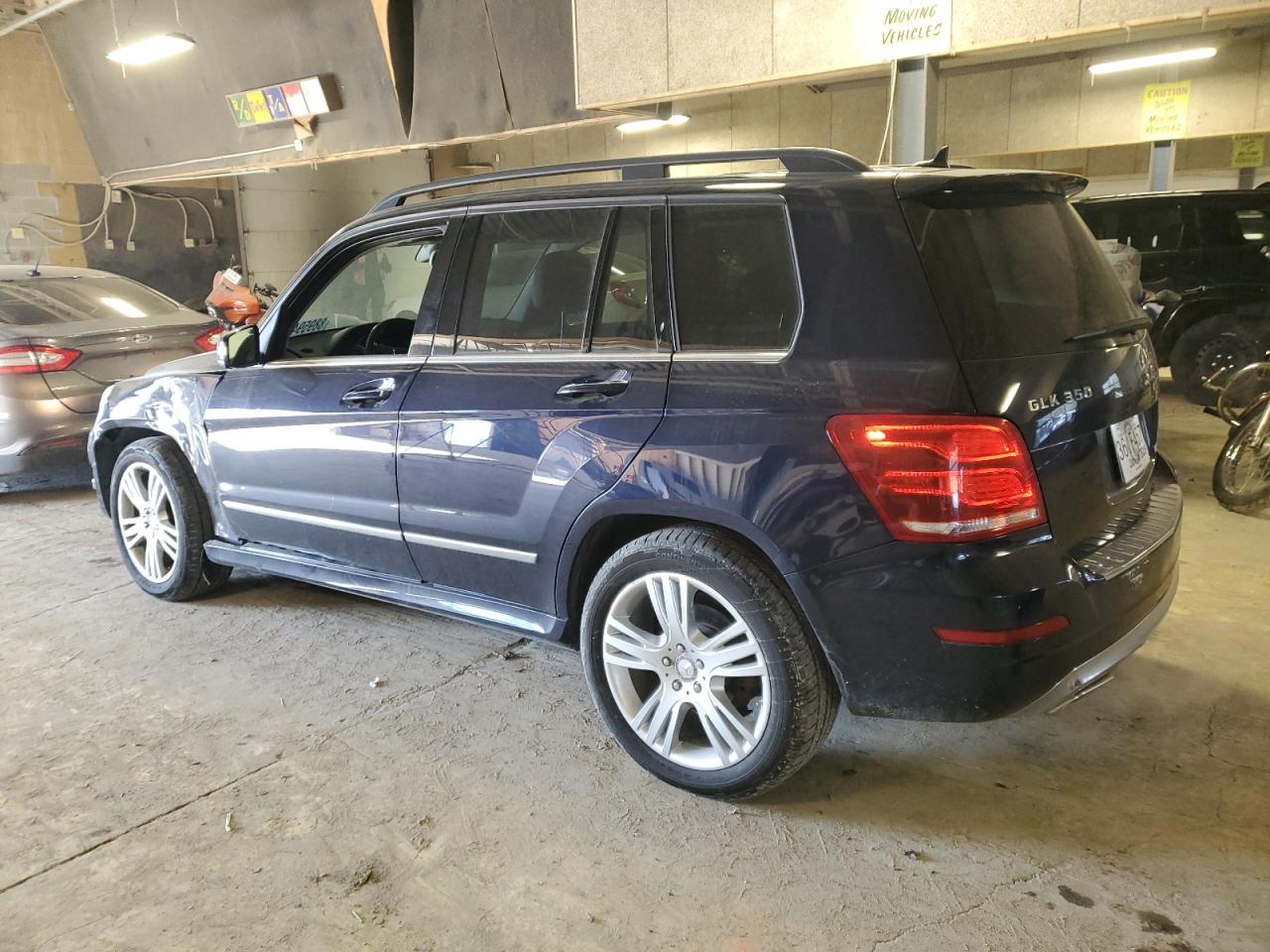 2015 Mercedes-Benz GLK-klasse VIN WDCGG8JB5FG430531 Copart auction photo, front end / minor dent/scratches damage thumbnail 2